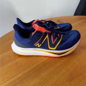 New Balance FuelCell Men’s Size 7